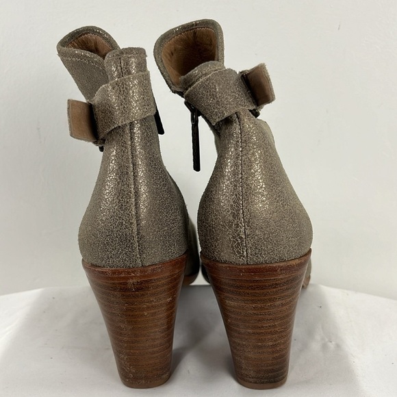 Donald J Pliner Leather Gold and Silvery Peep Toe Shoes - Picture 10 of 10